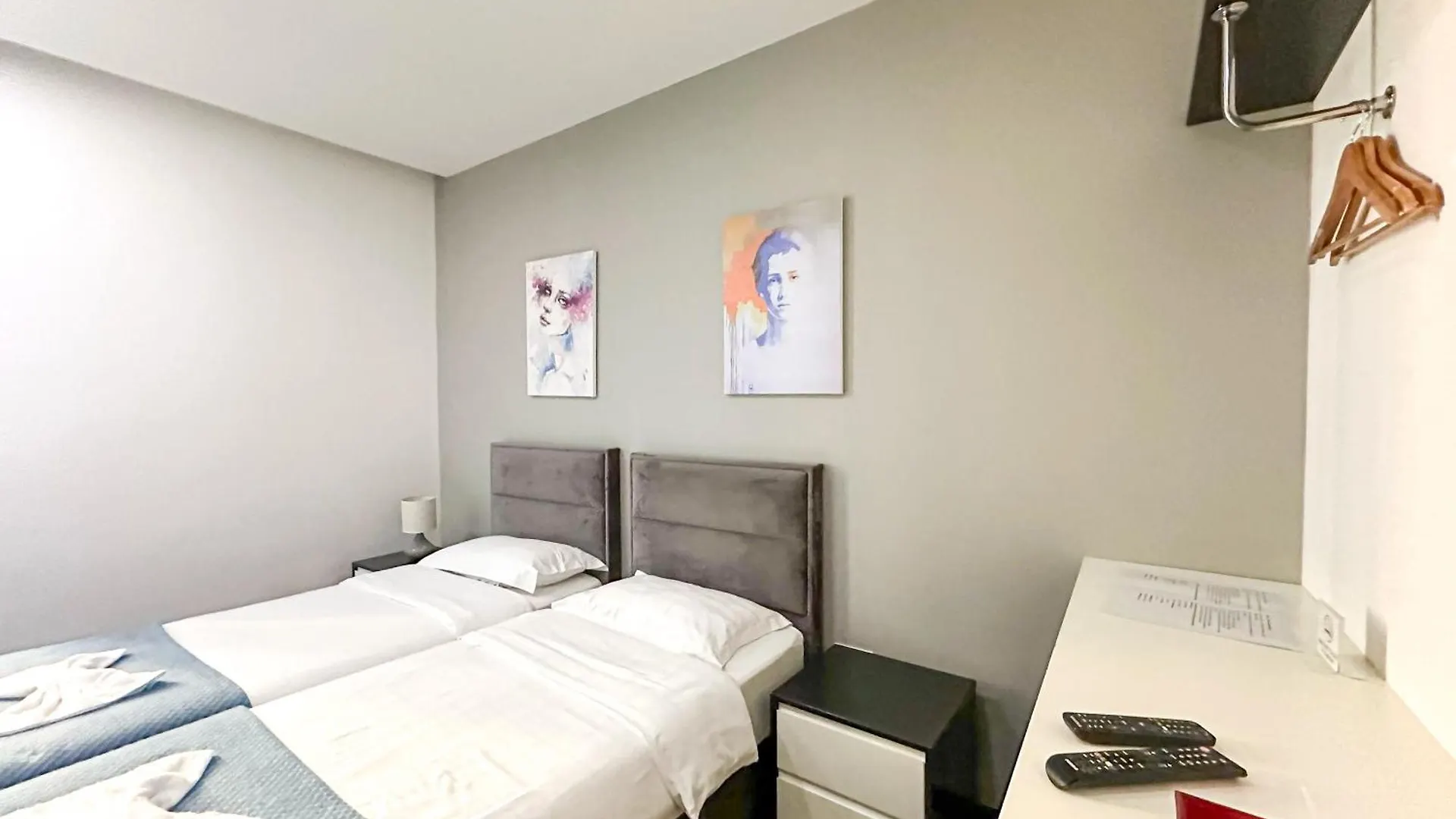 Inn Old Bazaar Central Rooms Tirana